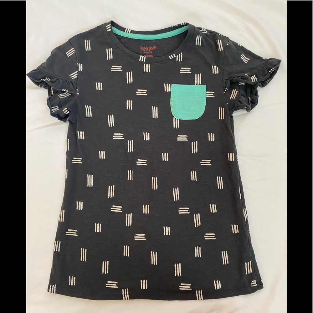 Cat & Jack L10/12. Girls pocket shirt. Retro look